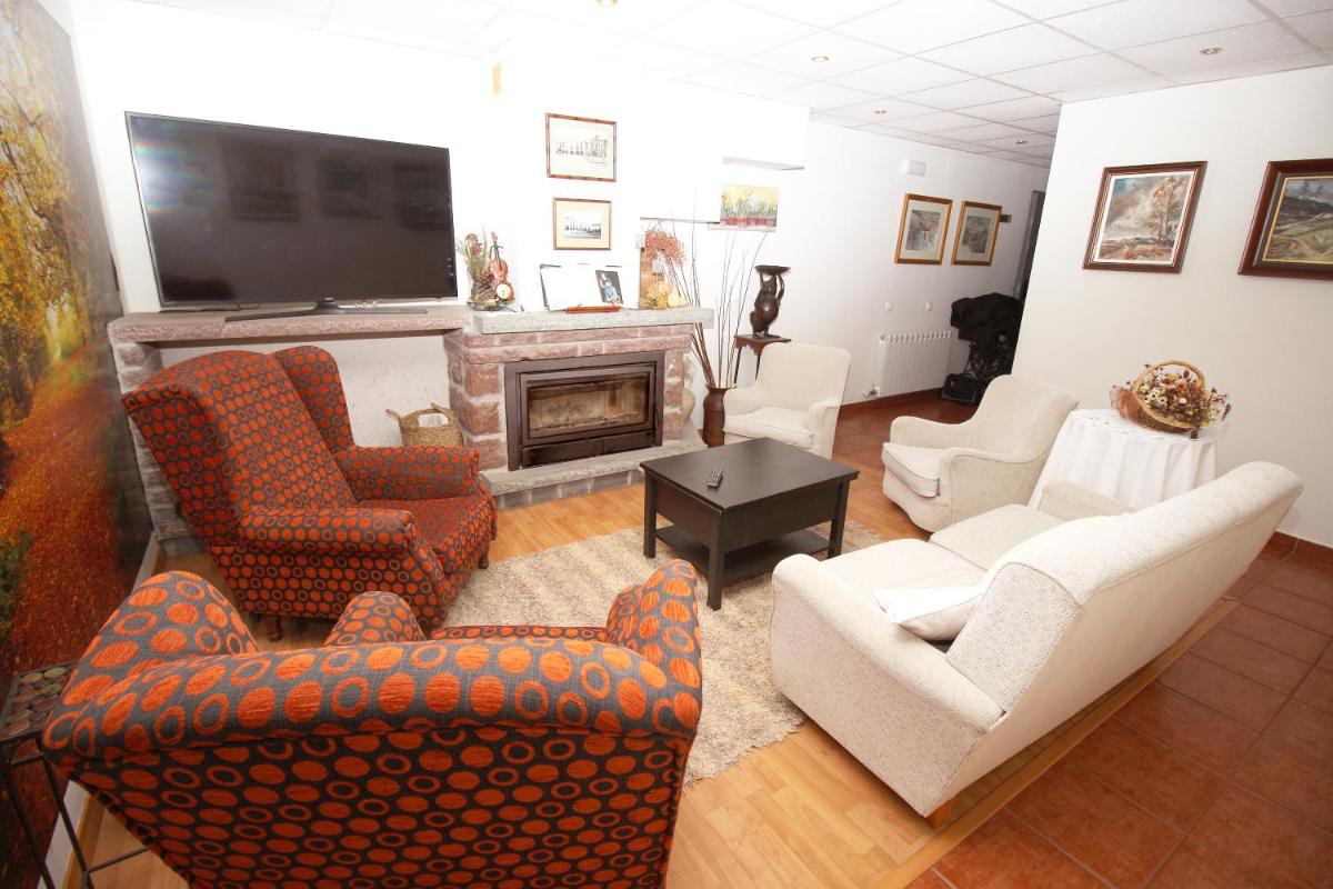 EVA & TRAVEL - Hotel LA BOTIGA - Housity