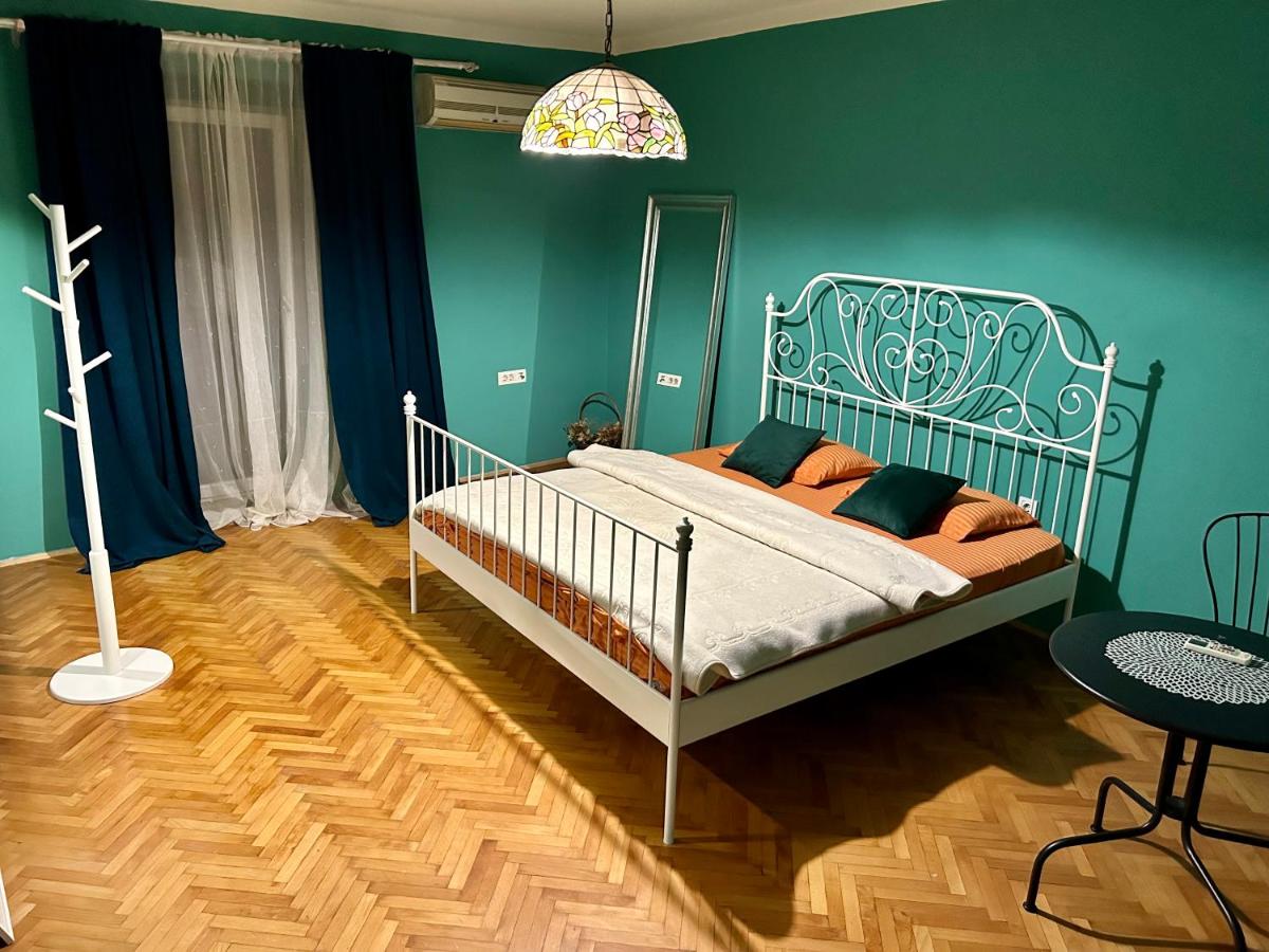 OLD TOWN Podgorica Apartments - Housity