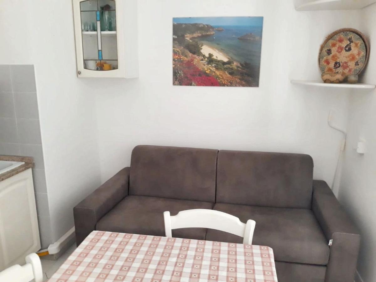 Charming Apartment in Badesi - 48 m² + Parking - Housity