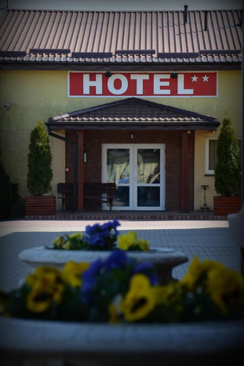 Hotel Marco Płońsk Szkolna 115 - Housity