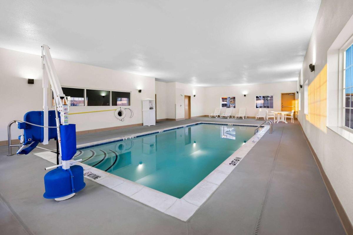 Microtel Inn & Suites by Wyndham Sweetwater - Housity