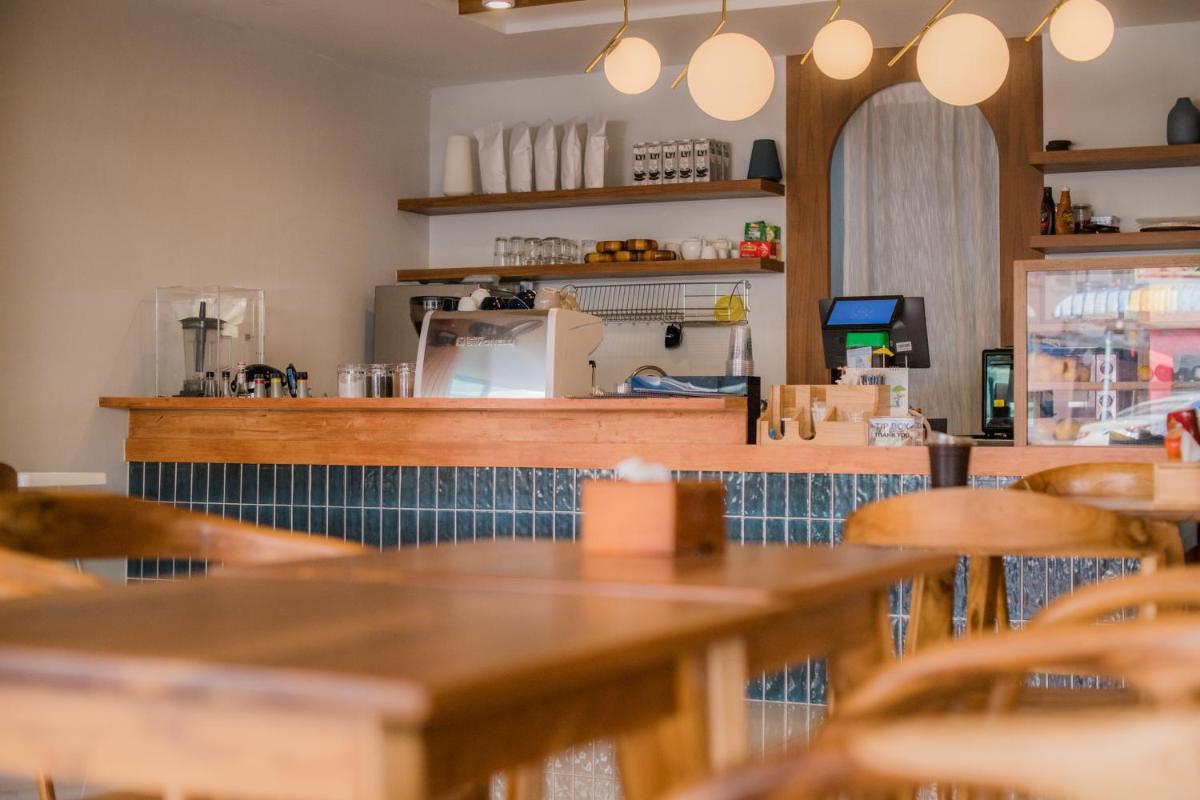 Tiya House Rooms & Cafe - Housity