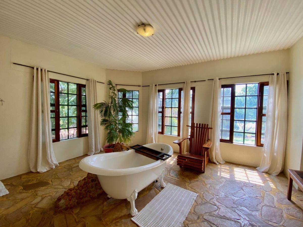 Tambuti lodge - Housity