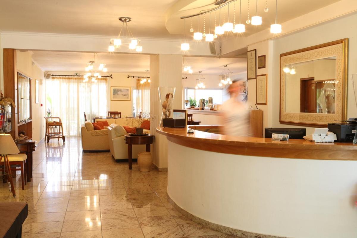 Grand Nefeli Resort - Housity