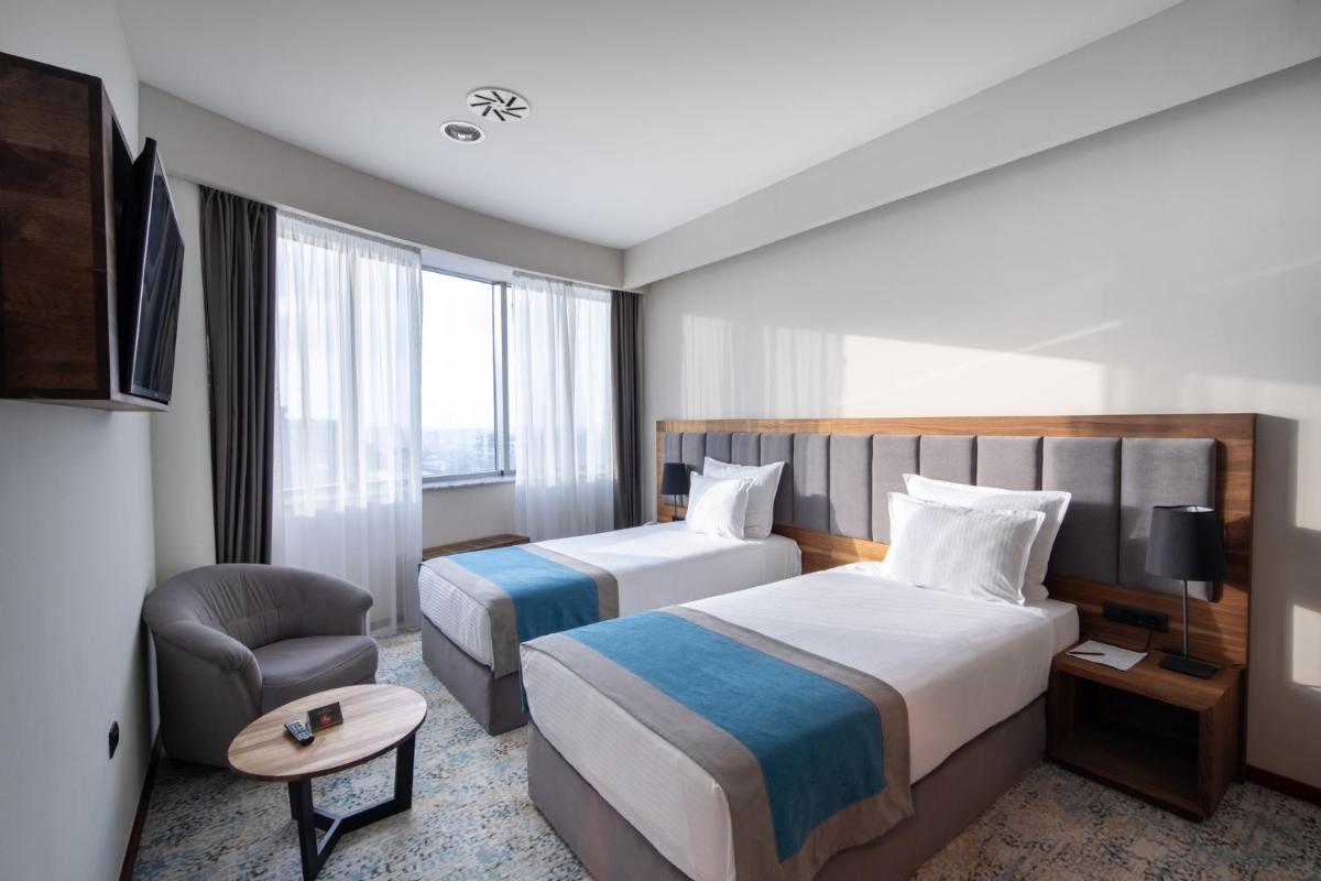 Radon Plaza - Housity