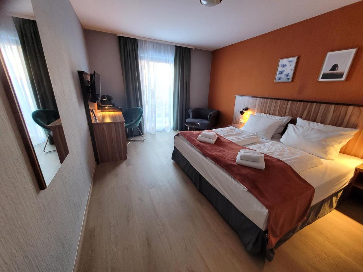 City Hotel Meckenheim - Housity