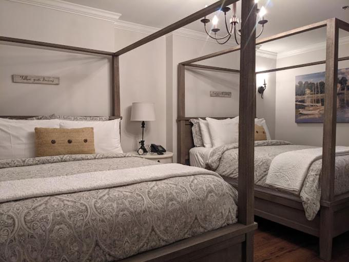 Harbor House Inn - Housity