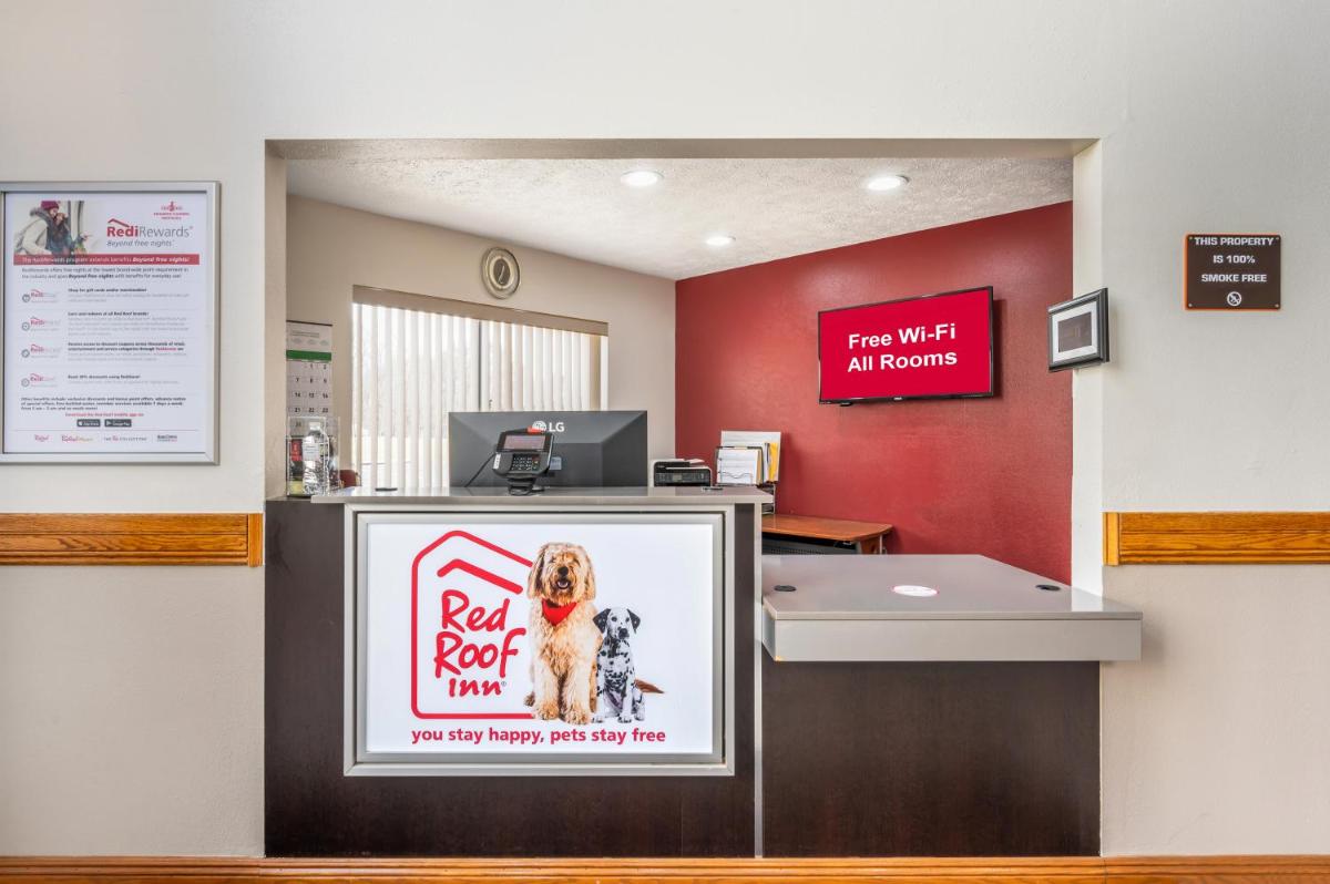 Red Roof Inn Greencastle South - Cloverdale - Housity