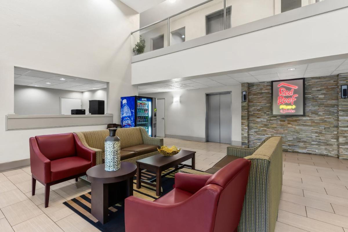 Red Roof PLUS+ & Suites Atlanta Airport South - Housity