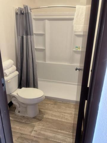 Motel 10 - Housity