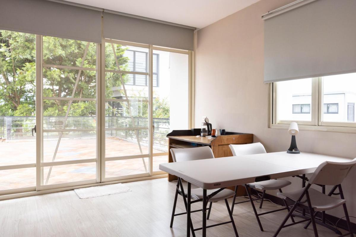 REST Book & Bed - Hizvo
