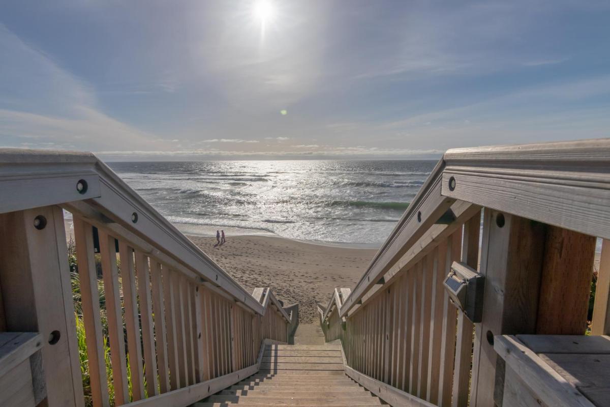 Cape Cod Hideaway - Housity