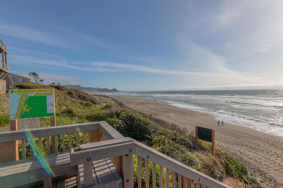 Cape Cod Hideaway - Housity