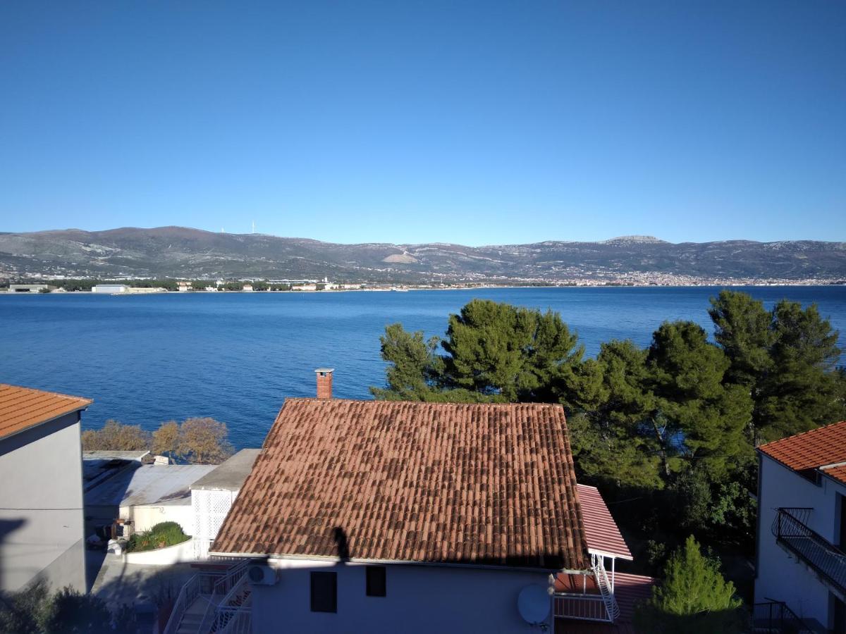 Apartment Arbanija - Housity