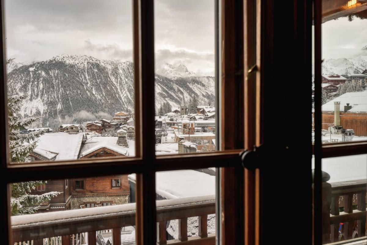Vue générale sur la montagne ou vue sur la montagne depuis l'hôtel