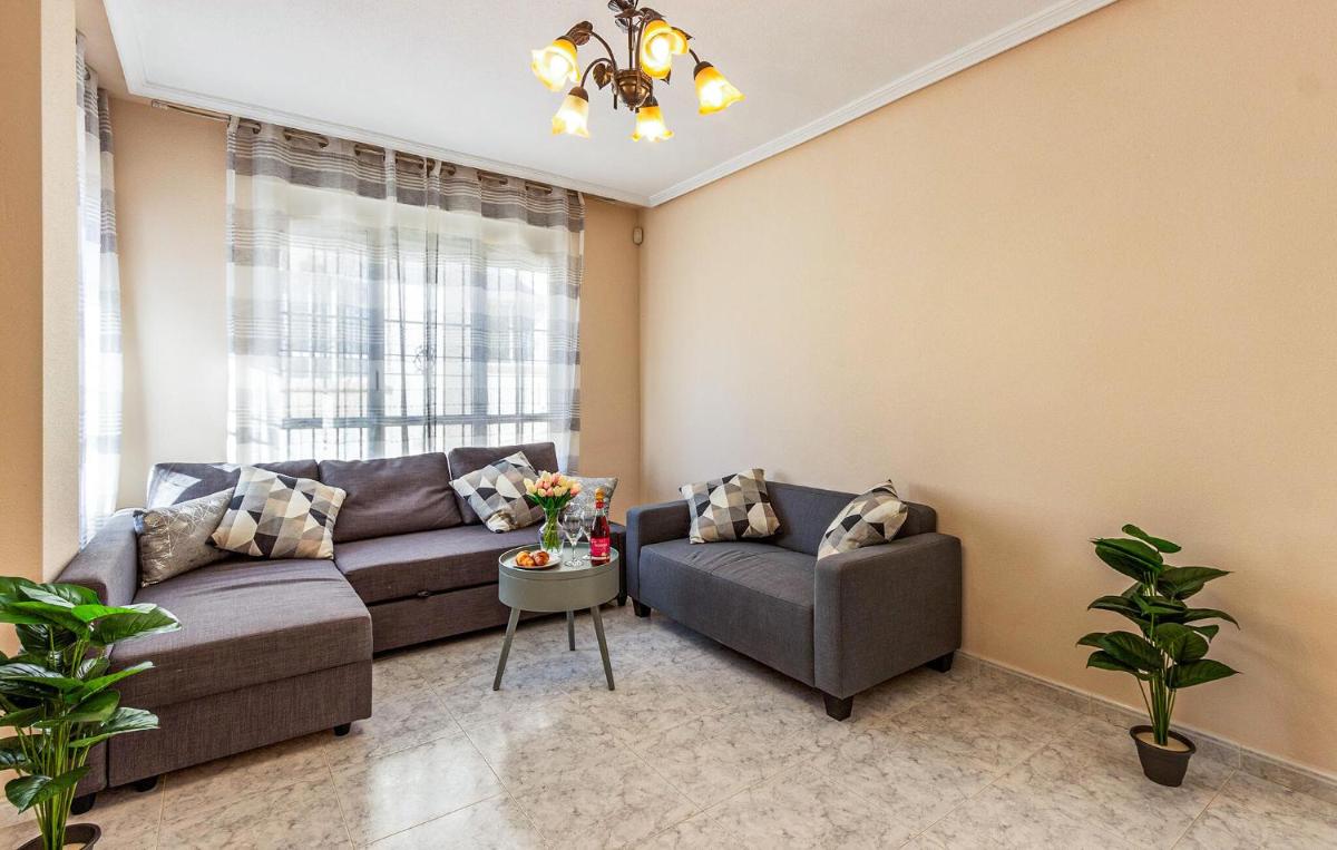 Beautiful Home In Orihuela Costa - Housity