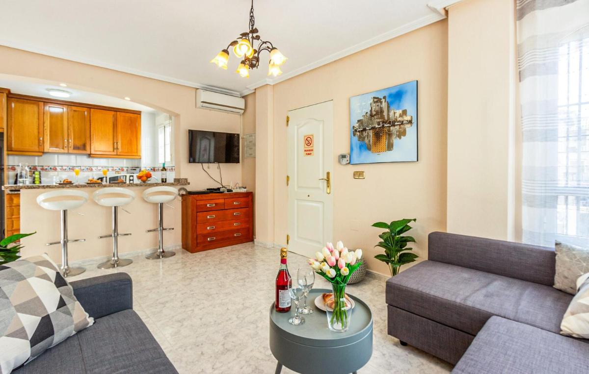 Beautiful Home In Orihuela Costa - Housity
