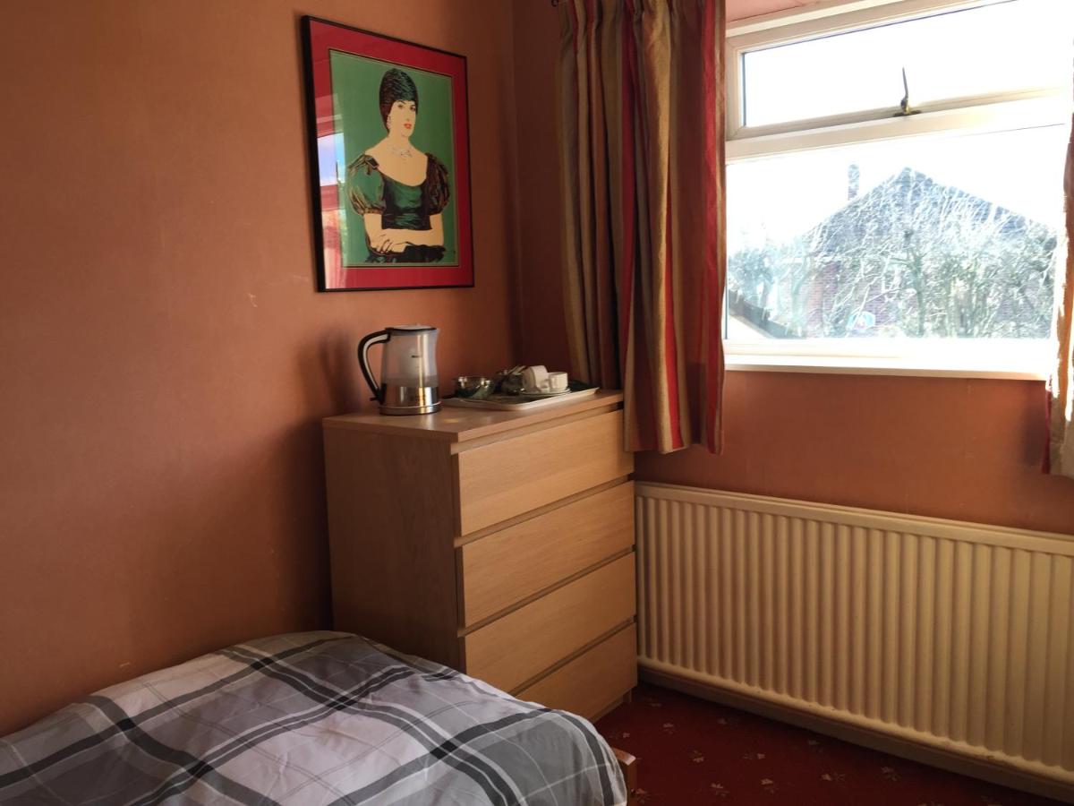 Lowri Cottage Bed & Breakfast - Hizvo