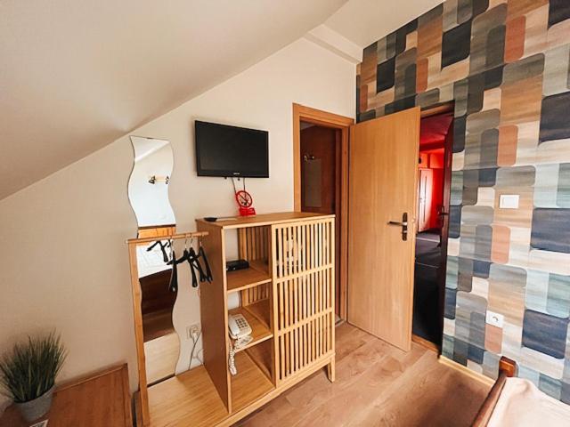 Hotel WIR - Housity
