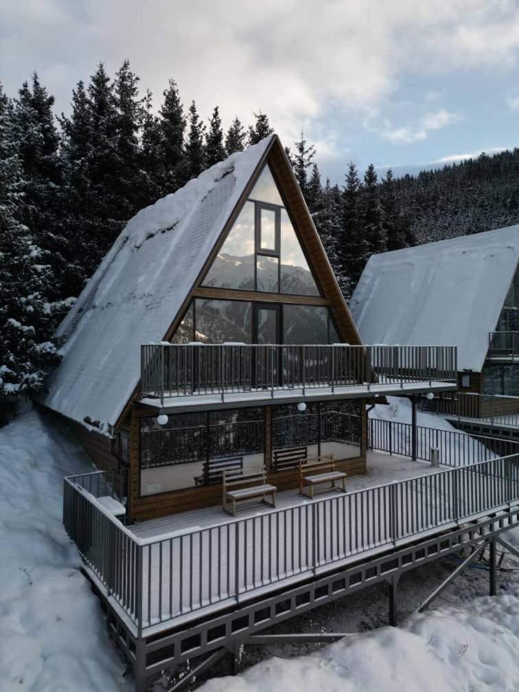 Karakol Resort - Housity