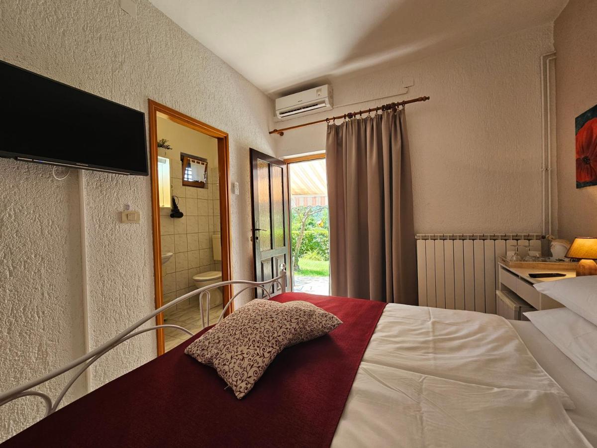 Apartments & rooms MIKLEUS - Housity