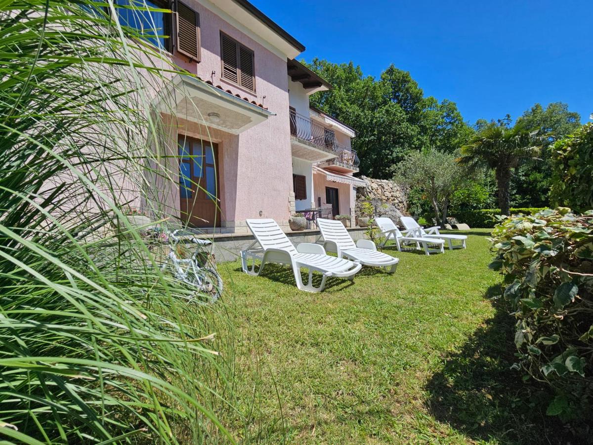 Apartments & rooms MIKLEUS - Housity
