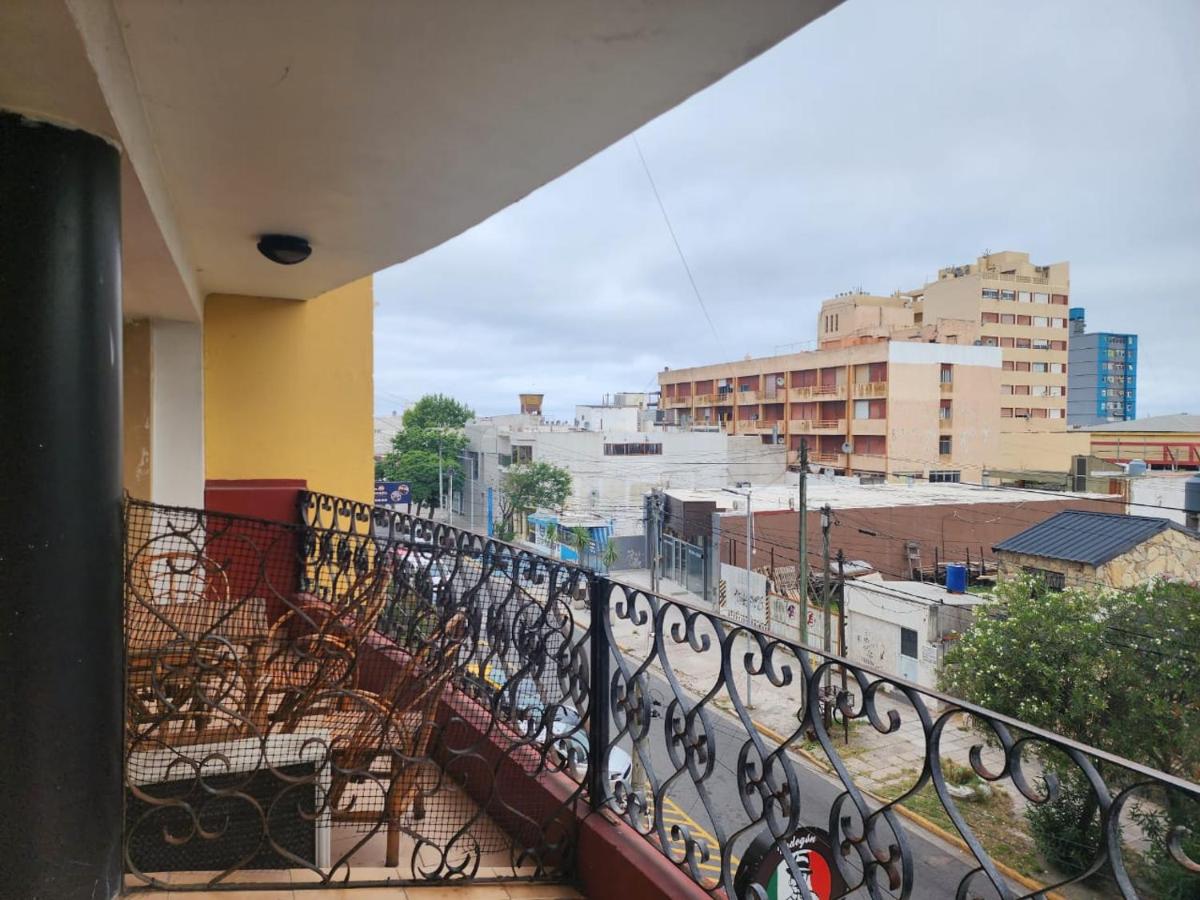Anthony Apart - Housity