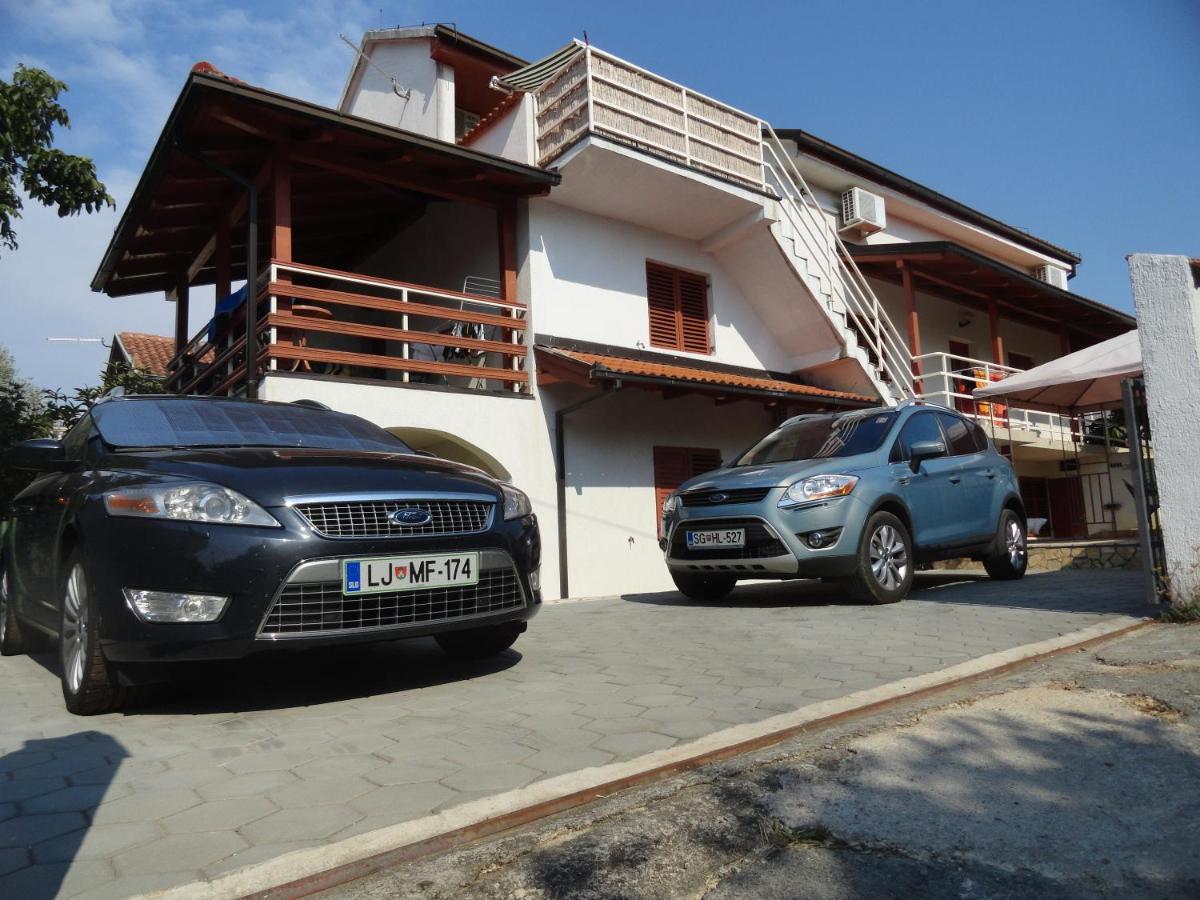 Apartments Kornati - Housity