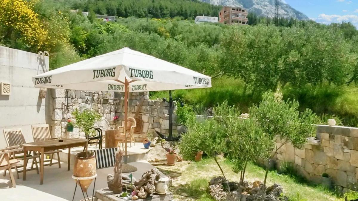 Comfortable apartment in Makarska, 80 m², sea view and terrace - Housity
