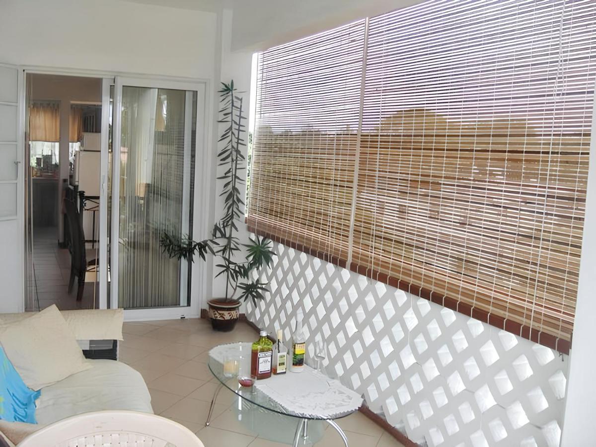 Bright Apartment with Sea View in Grand Gaube 80 m² - Housity