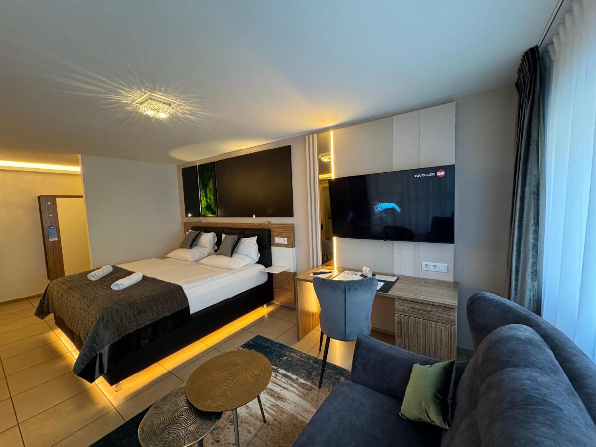 Boardinghouse HOME - adults only - - Housity
