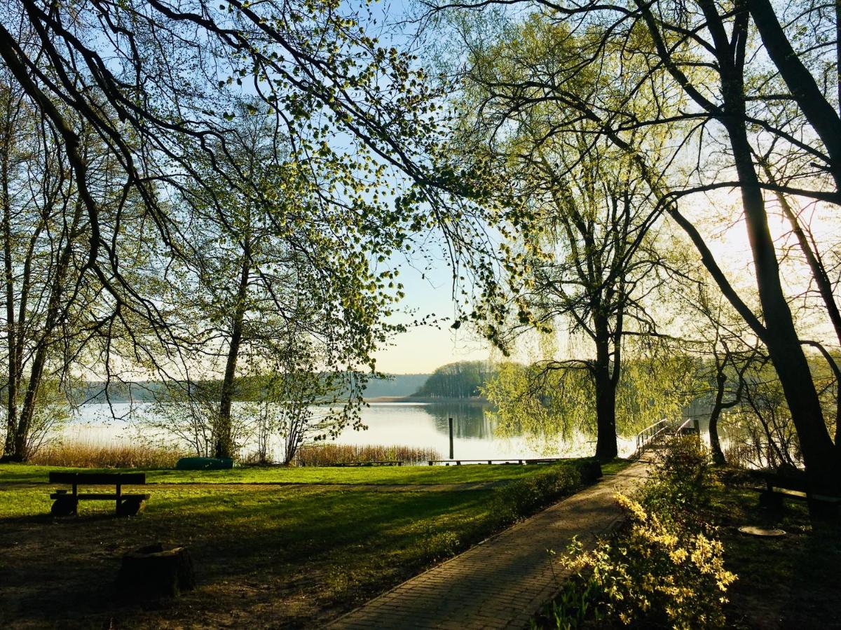 Waldschenke Stendenitz Übernachten im Wald am See - Housity