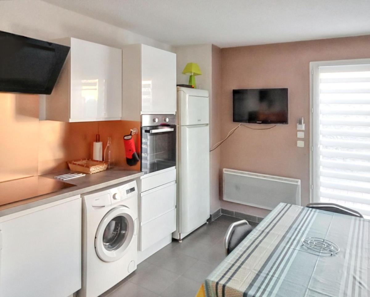 Maison charmante à Aubignan avec piscine partagée - Housity