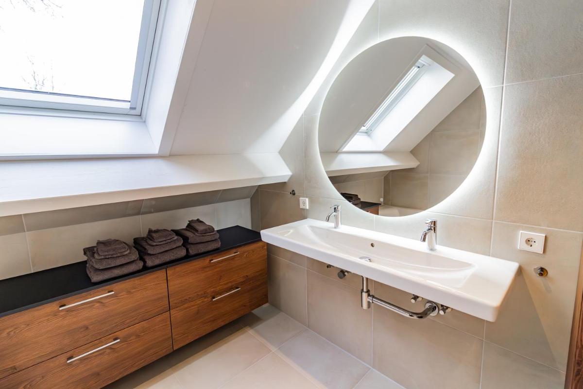 Boerderijkamer Avondzon - Housity