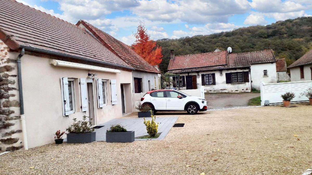 Maison charmante à Estivareilles + Piscine - Housity