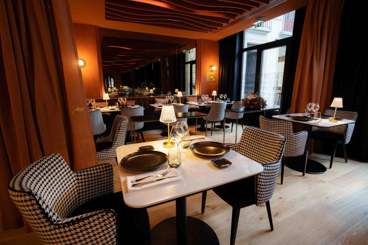 Hôtel et Restaurant Le Regina - Housity