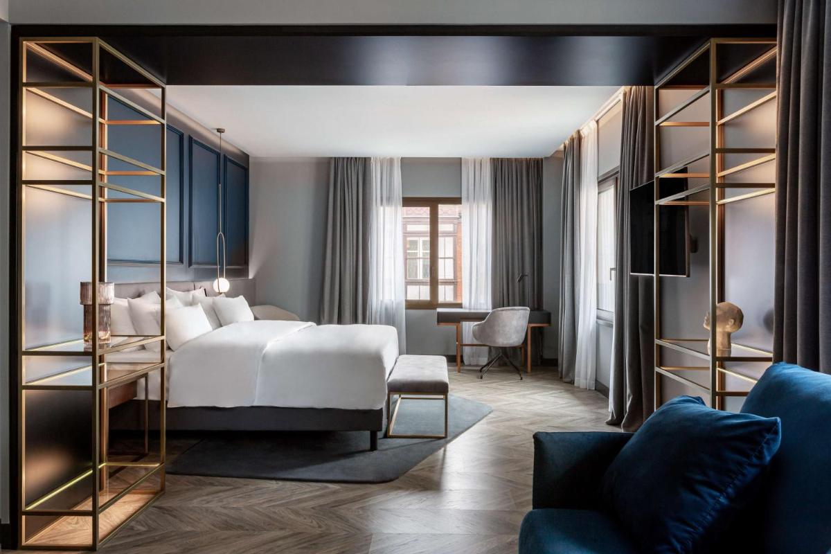 Cama o camas de una habitación en Radisson Collection Bilbao