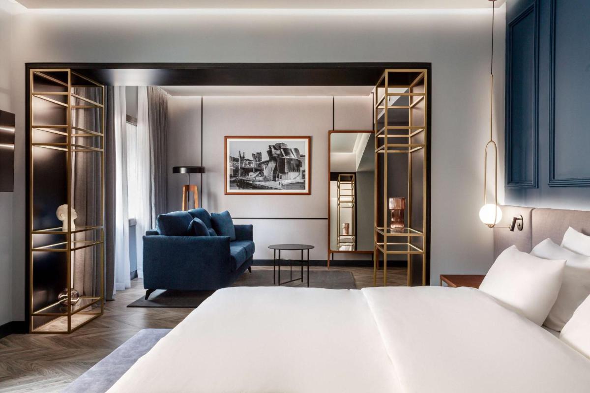 Cama o camas de una habitación en Radisson Collection Bilbao