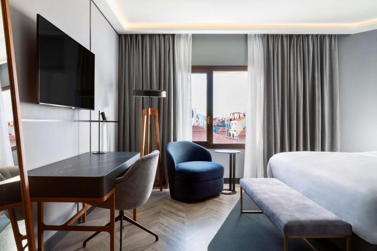 Cama o camas de una habitación en Radisson Collection Bilbao