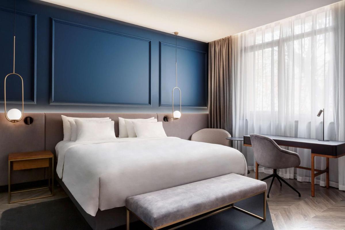 Cama o camas de una habitación en Radisson Collection Bilbao