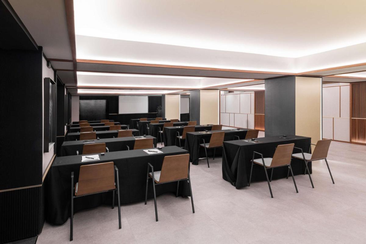 Zona business o sala de conferencias en Radisson Collection Bilbao