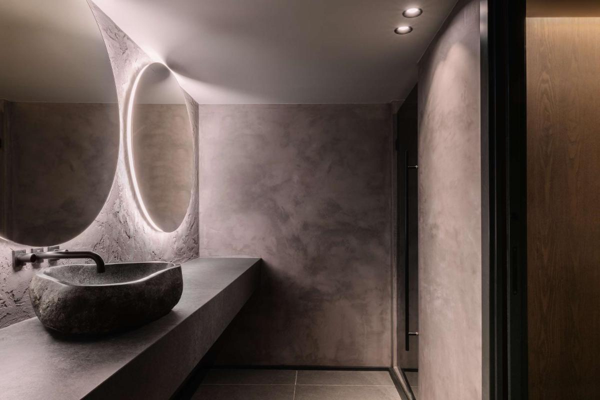 Un baño de Radisson Collection Bilbao