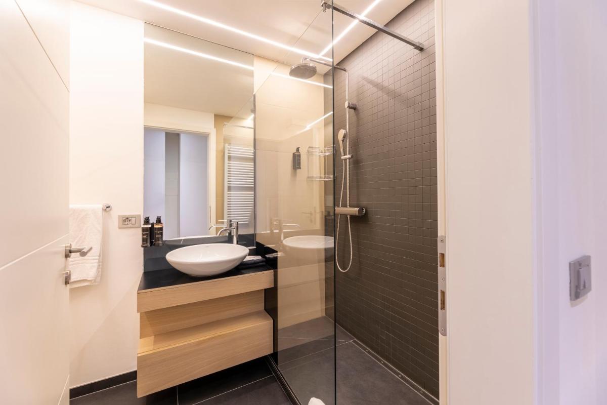 La Villa - Luxury Guest House - Housity