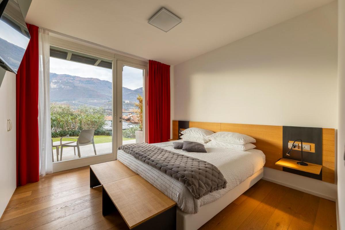 La Villa - Luxury Guest House - Housity