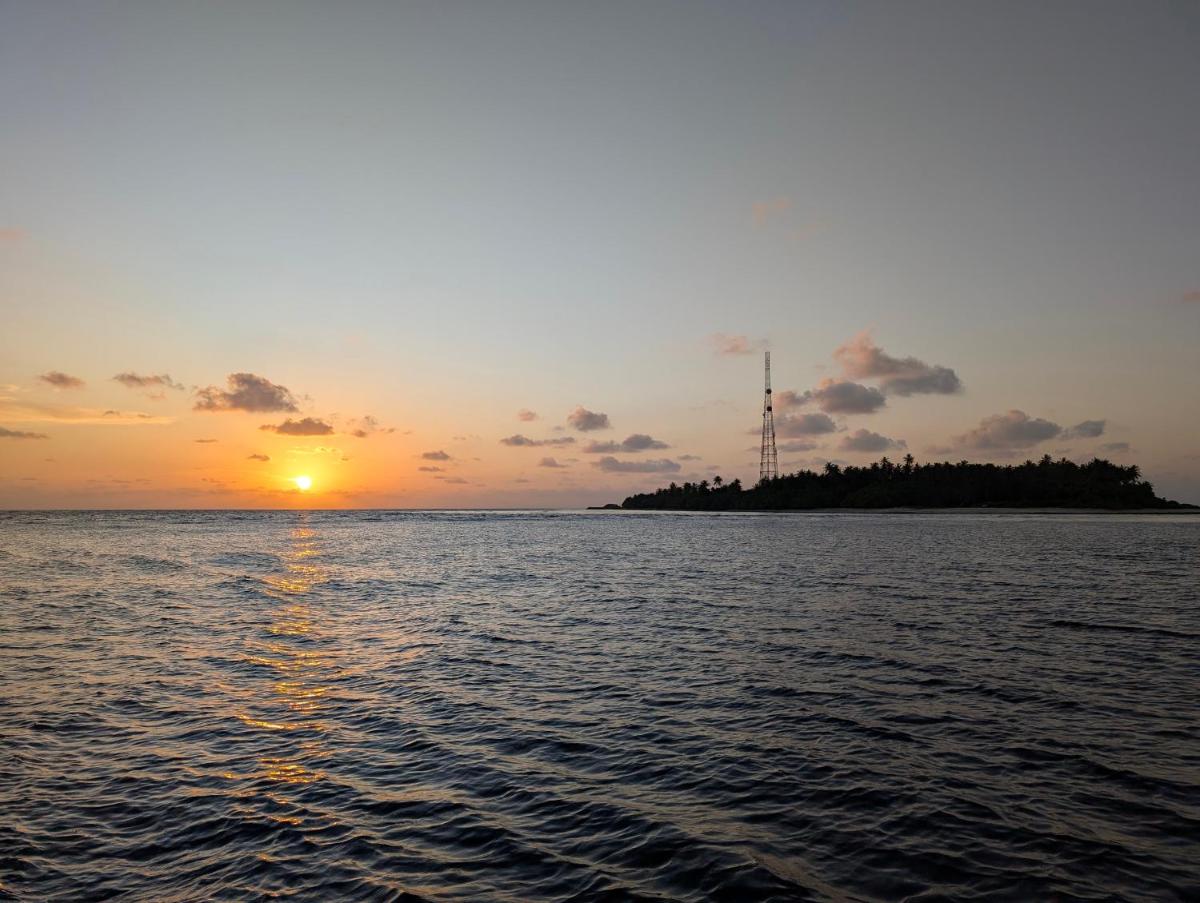 Sunny Breeze View - Housity