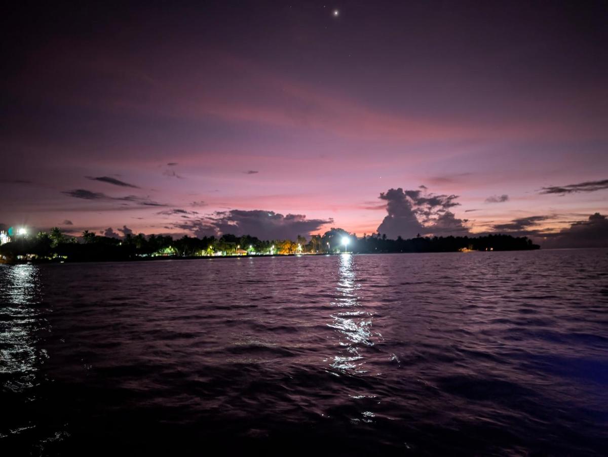 Sunny Breeze View - Housity