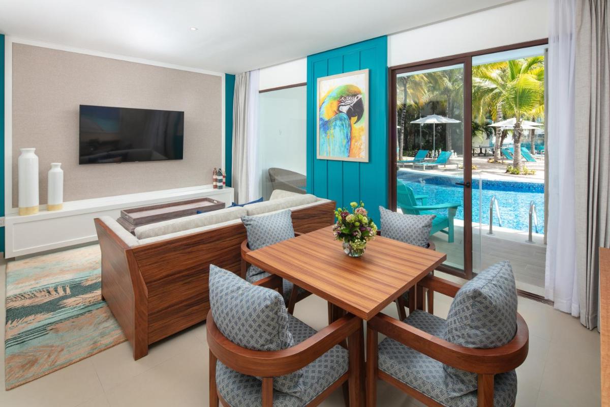 Margaritaville Island Reserve Riviera Cancún - An All-Inclusive Experience for All - Housity