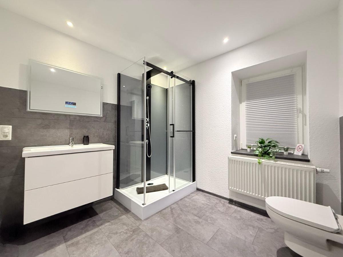Modern 4 Zi Rooms Netflix, Wifi, Parken CasaLuna85 - Housity