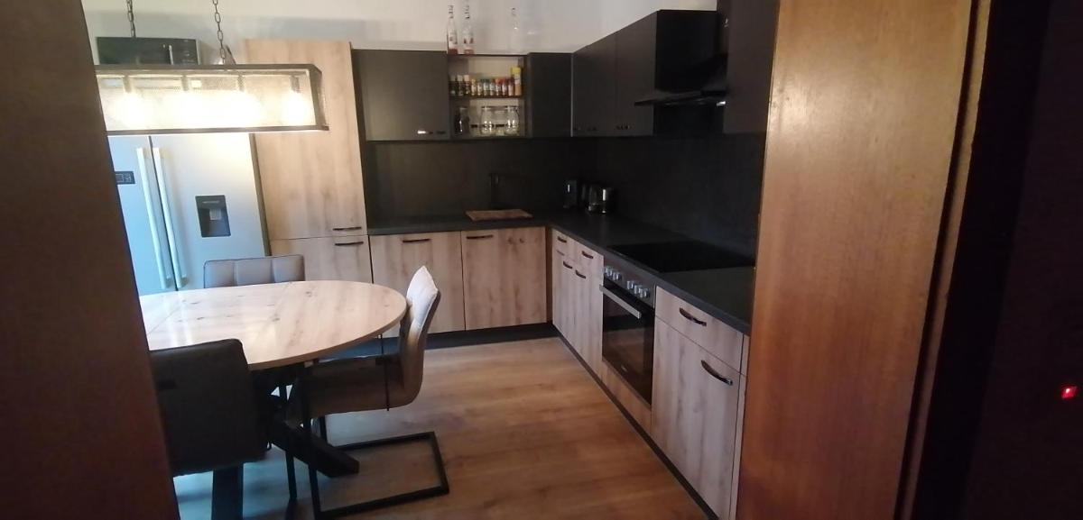 Haus Vanessa - Housity