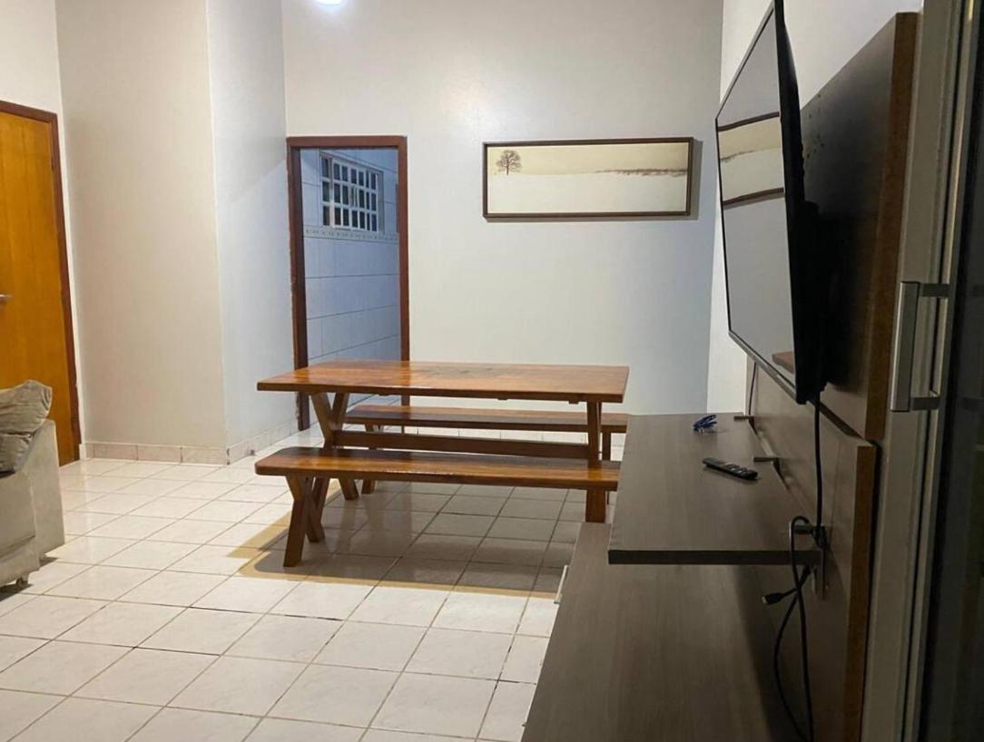 CASA COM PISCINA EM ÁREA NOBRE - Housity